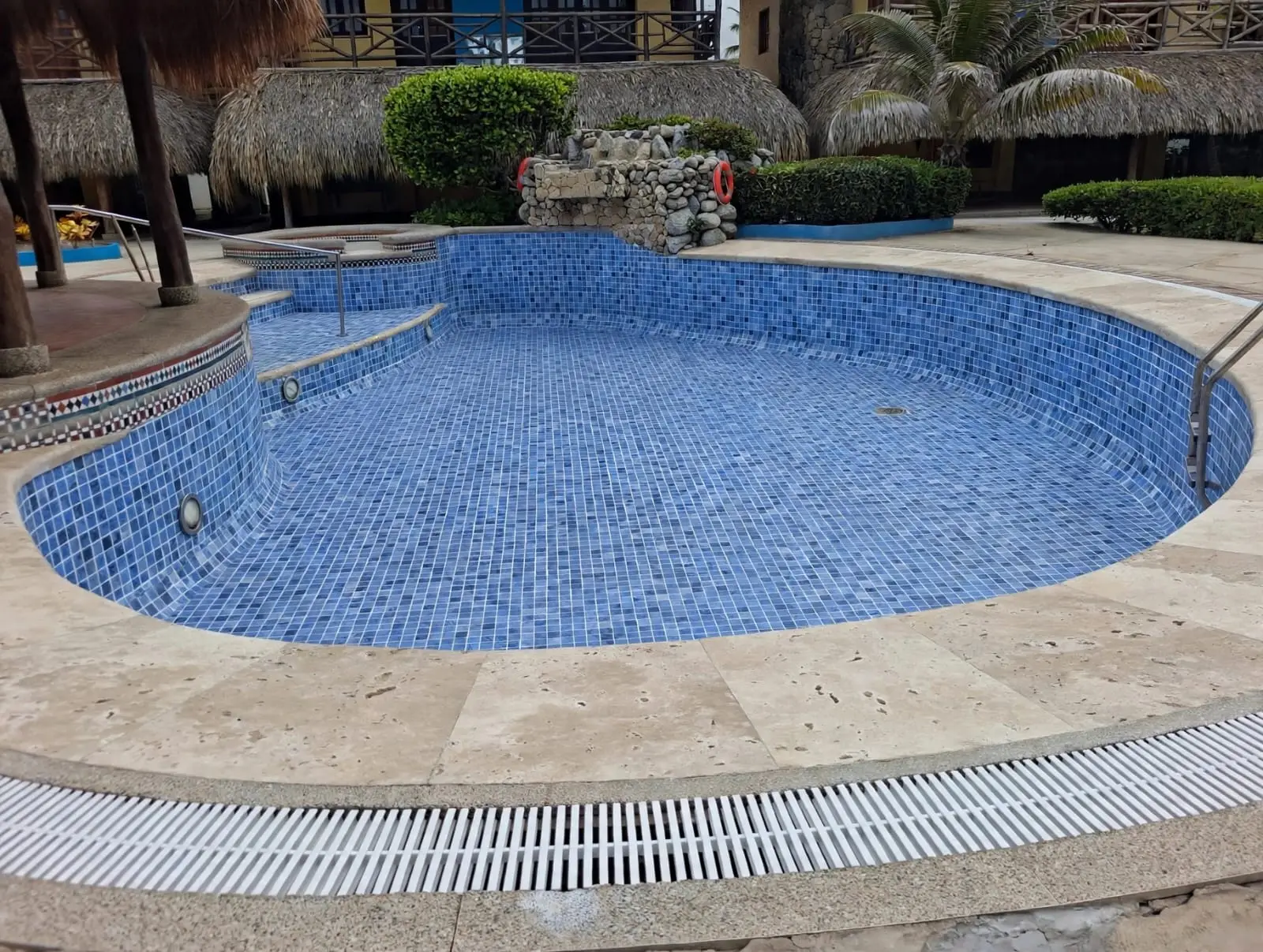 CUADROS GRESTILE AZUL 33,3X33,3 1RA MED: 1,55